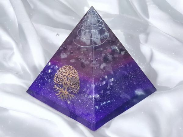 Orgonite pyramide 